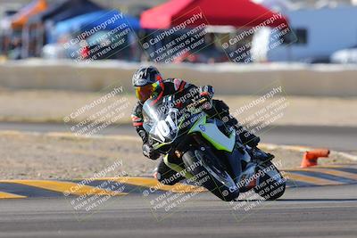 media/Dec-18-2022-SoCal Trackdays (Sun) [[8099a50955]]/Turn 2 (950am)/